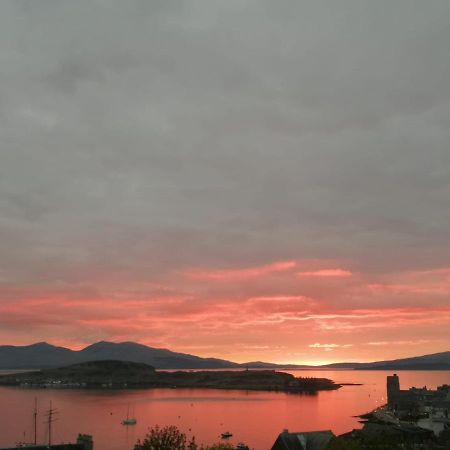 Central Oban Studio With Stunning View Zewnętrze zdjęcie